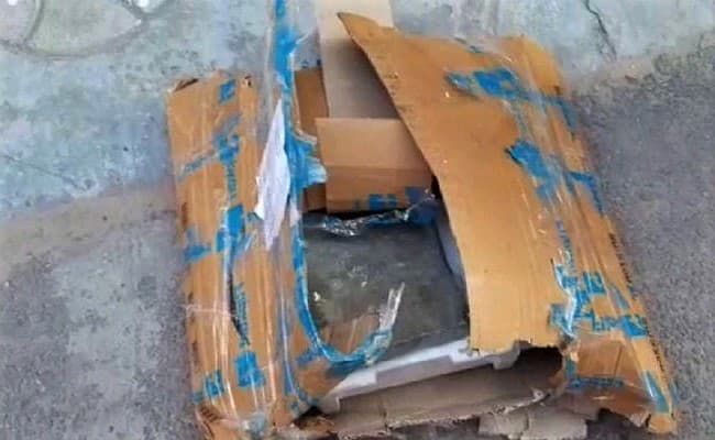 Man ordered camera Worth Rs 27500 from Flipkart, receives pieces of tiles with manual