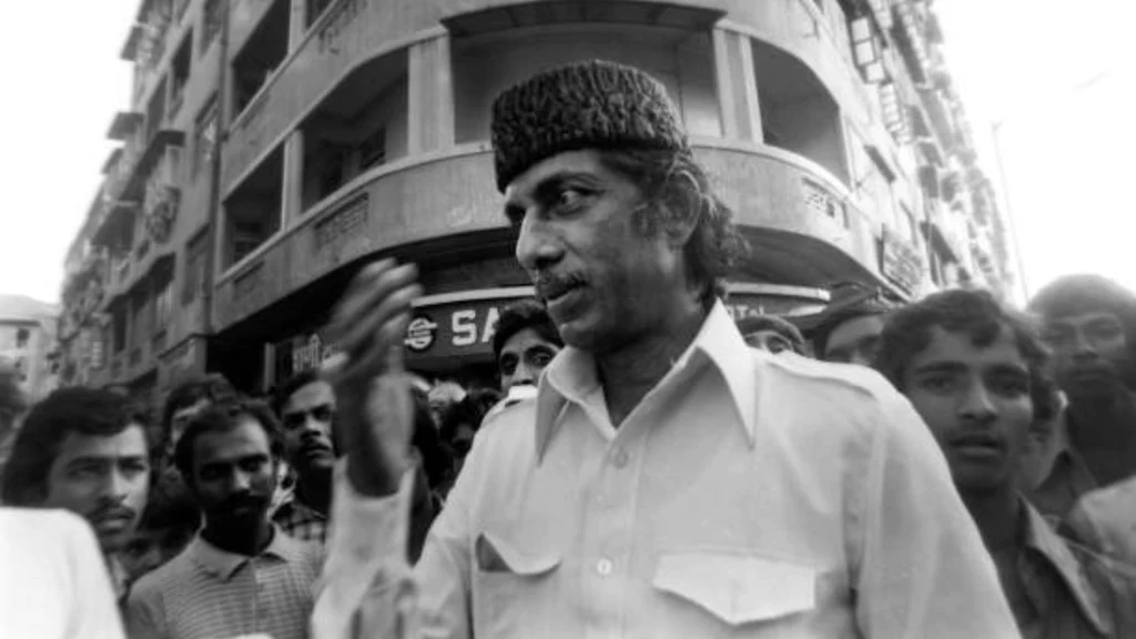 How did Mastan Mirza become the godfather of Mumbai's underworld?