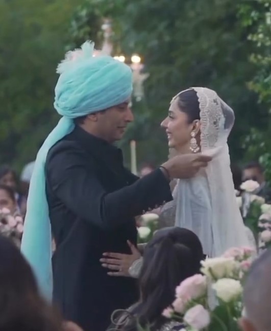 Mahira Khan Ties the Knot Again in Dream Wedding to Businessman Salim Karim